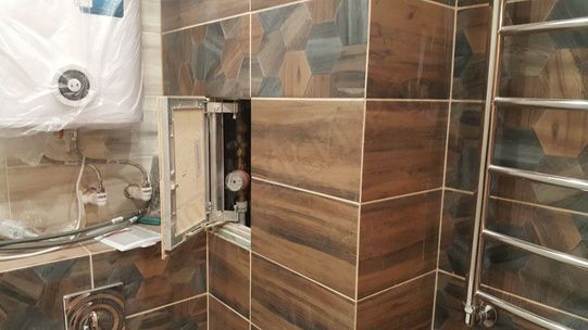 Люк под плитку Нажимной Секрет-Лайт 400*500 Люк под плитку Нажимной Секрет-Лайт 400*500